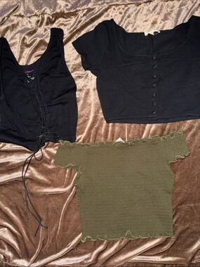 3 Casual Crop Tops - Black & Olive Green
